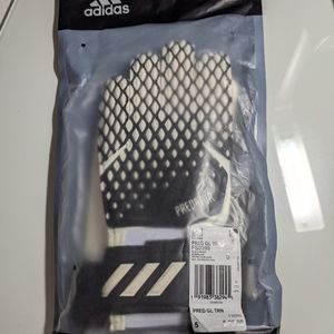 Adidas Predator 20 Training Gloves in adult size 5
